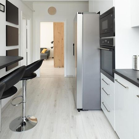 Smart Square With Free Parking Apartamento Debrecen Exterior foto