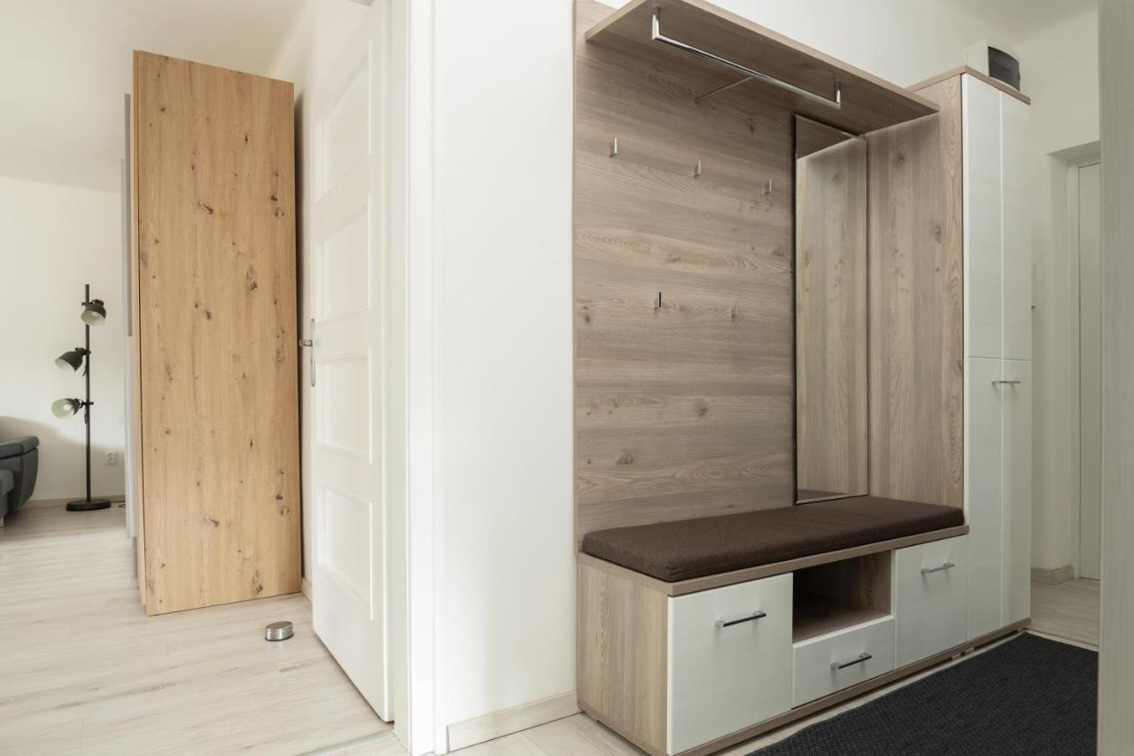 Smart Square With Free Parking Apartamento Debrecen Exterior foto